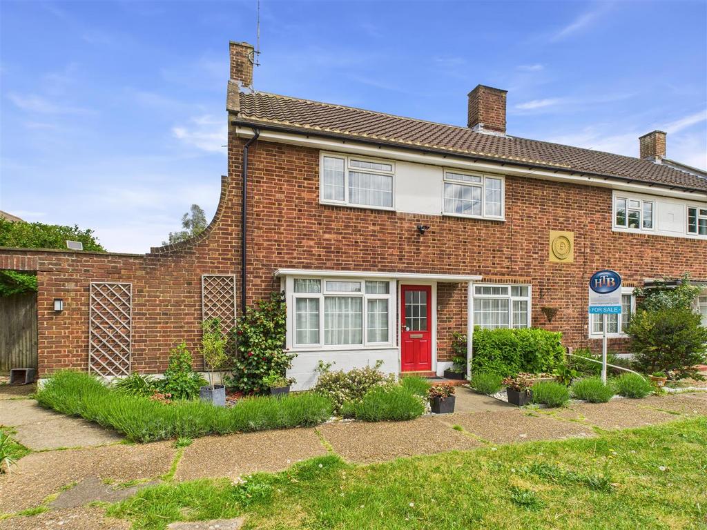 Semi-detached house exterior, garden