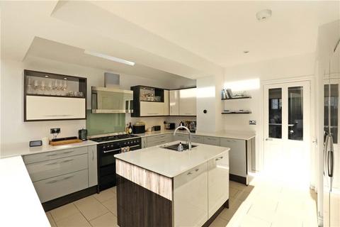 14 Milton Road, London, SW19 8SE