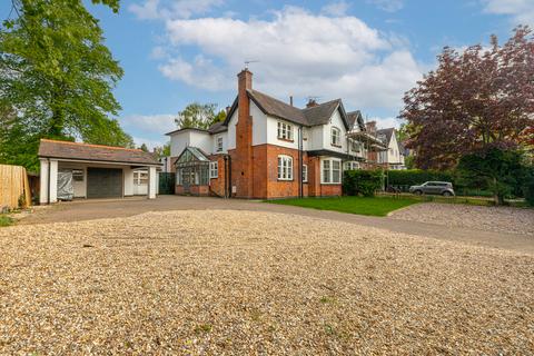 4 bedroom semi-detached house for sale, Forest Drive, Kirby Muxloe, LE9