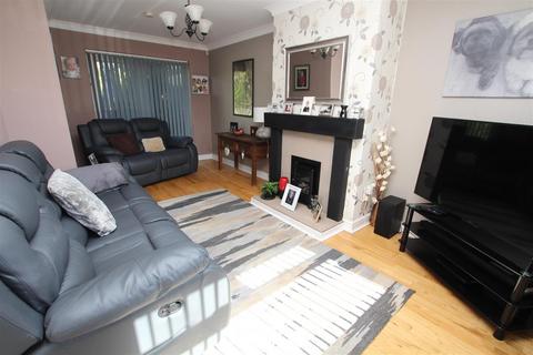 12 Moorside Close, Bradford, BD2 3HJ