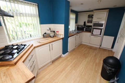 12 Moorside Close, Bradford, BD2 3HJ