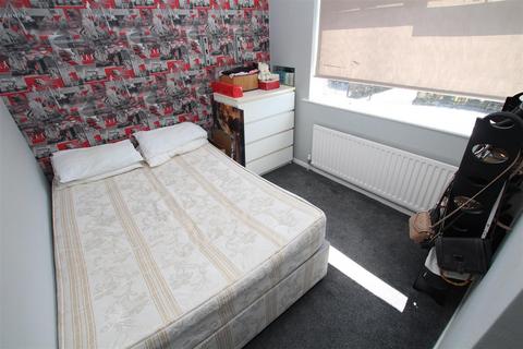 12 Moorside Close, Bradford, BD2 3HJ