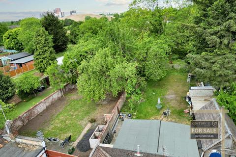 undefined, Tentelow Lane, SOUTHALL UB2