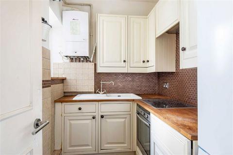 1 bedroom flat to rent, Leinster Gardens, London W2