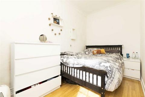 1 bedroom flat for sale, Fairclough Street, London E1