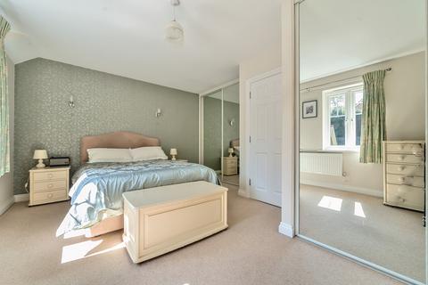 1 Copse Way, Hindhead, GU26 6UD