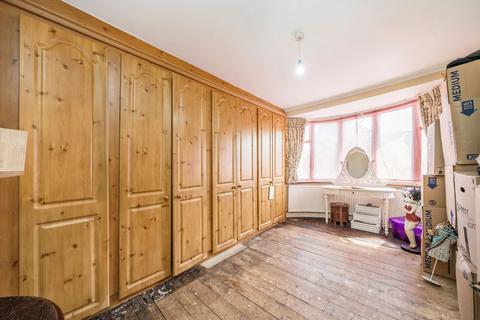 37 The Drive, Isleworth, TW7 4AB