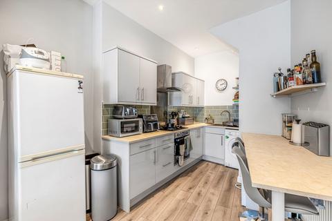 1 bedroom flat for sale, West Hill, London SW18