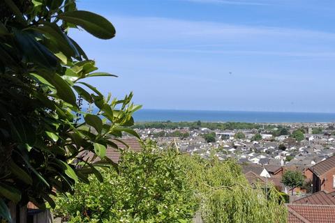 undefined, Lon Y Berllan, Abergele