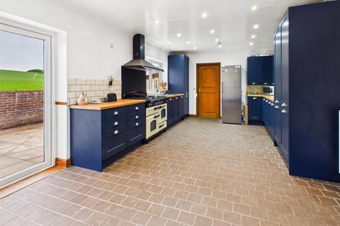 undefined, Tawelfa, Tylwch, Llanidloes