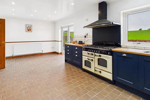 undefined, Tawelfa, Tylwch, Llanidloes