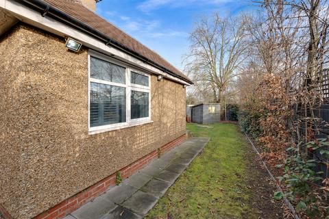 Flat 2, 2b Renters Avenue, London, NW4 3RA