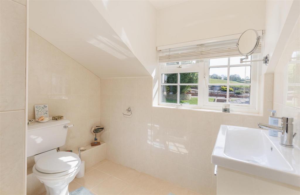 Ensuite Shower room