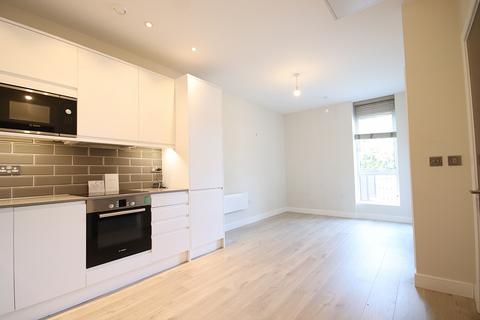 undefined, Walking Distance To Town & Station, Maidenhead