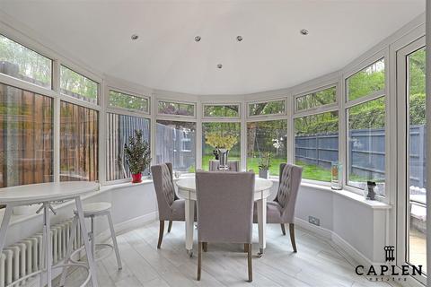 4 bedroom end of terrace house for sale, Regents Place, Loughton