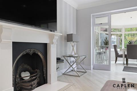 4 bedroom end of terrace house for sale, Regents Place, Loughton