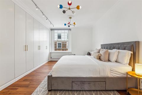3 bedroom flat for sale, North End House, Fitzjames Avenue, London, W14