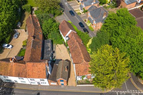undefined, High Street, Berkshire RG10