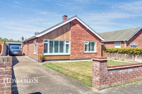 22 Bishops Walk, Lowestoft, NR32 4JN