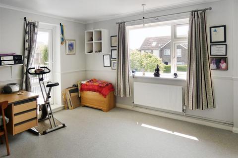 2 bedroom apartment for sale, Shaftesbury Road, Rustington BN16