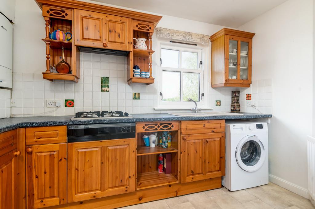 011-70d Birkhill Rd