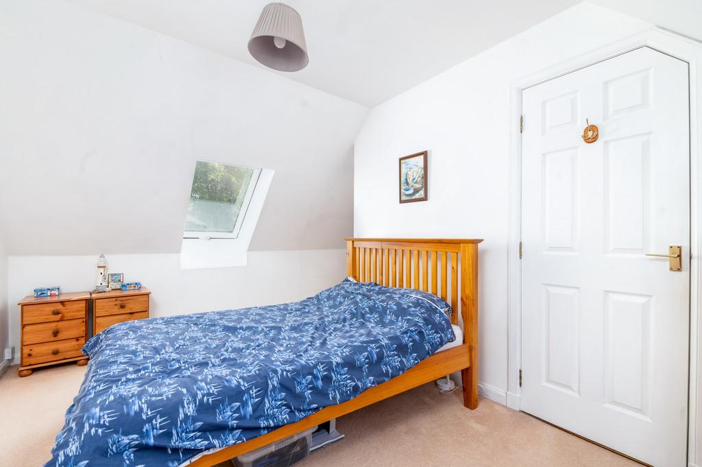 014-70d Birkhill Rd