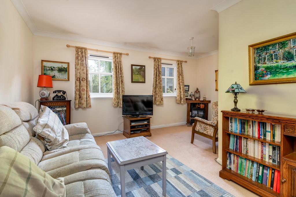 003-70d Birkhill Rd