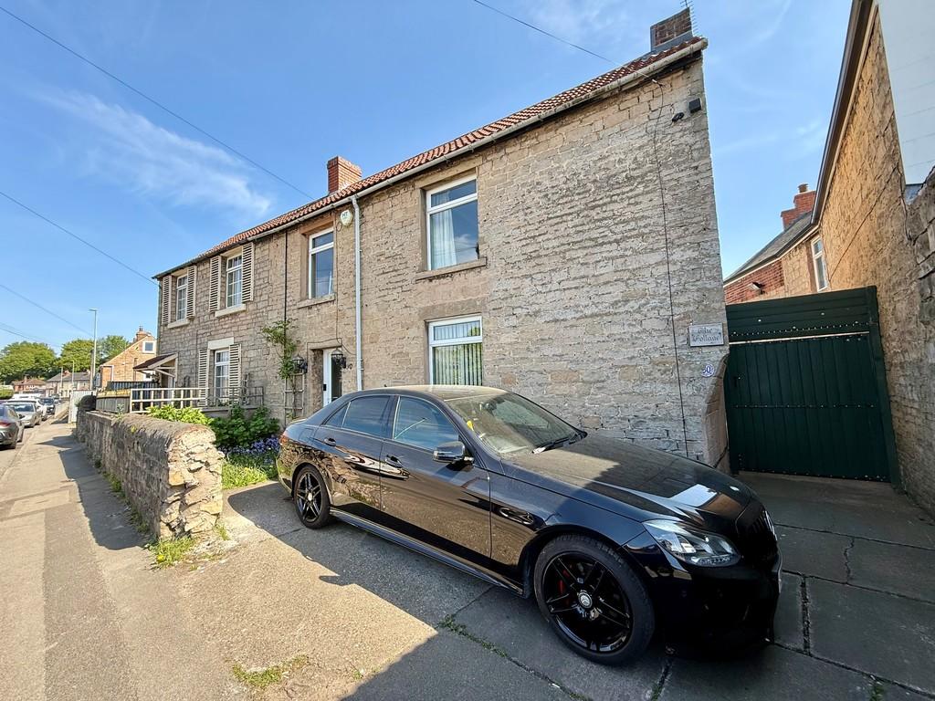 30 warsop road front photo