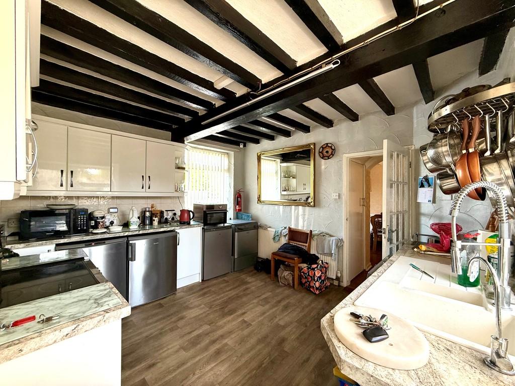 30 warsop road kitchen 1