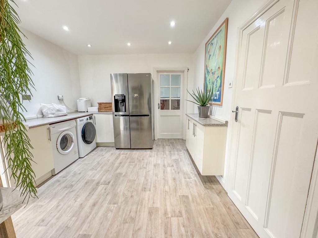 Large utility room