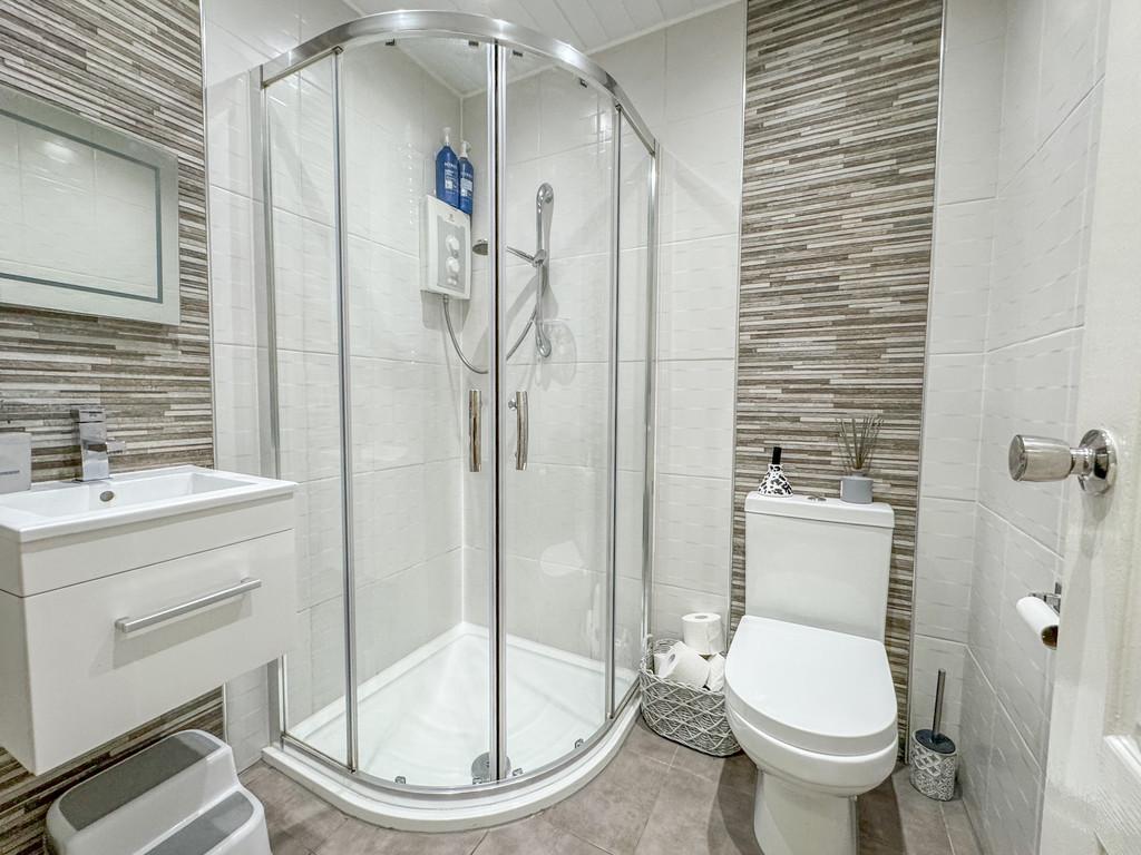 Utility wc shower