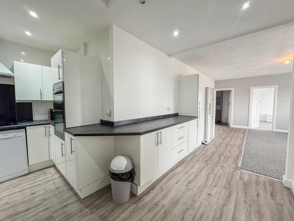 Flat open plan kitchen