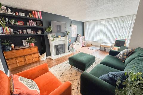 19 Banyard Way, Rochford, SS4 1UQ