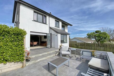 4 bedroom detached house for sale, Cross Park, Twycross, Saundersfoot