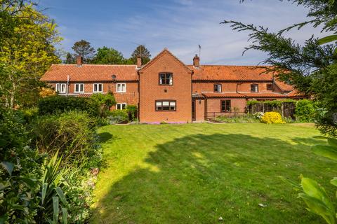 2 bedroom cottage for sale, The Street, Norfolk NR20