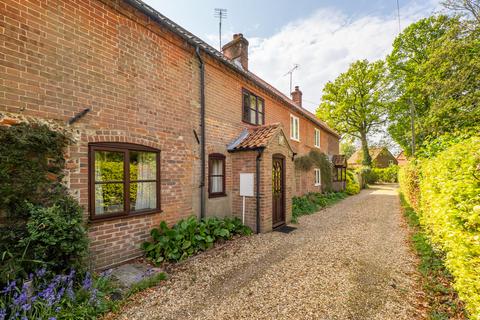 2 bedroom cottage for sale, The Street, Norfolk NR20