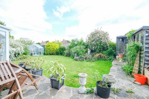 3 bedroom semi-detached house for sale, De Lapre Close, Orpington