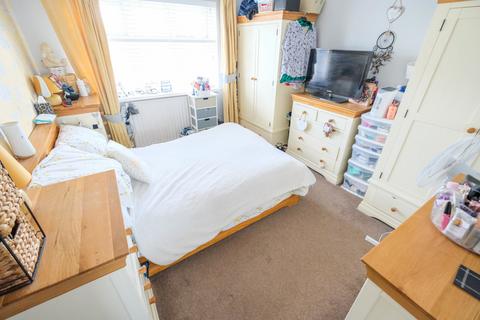 3 bedroom semi-detached house for sale, De Lapre Close, Orpington