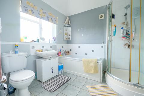 7 De Lapre Close, Orpington, BR5 4HR