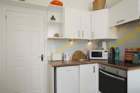 1 bedroom apartment for sale, Coomassie Road, London