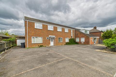 undefined, Main Road, Naphill, Buckinghamshire