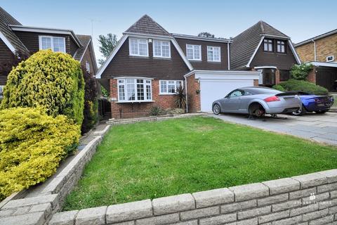 4 bedroom detached house for sale, Fernlea Road, Benfleet