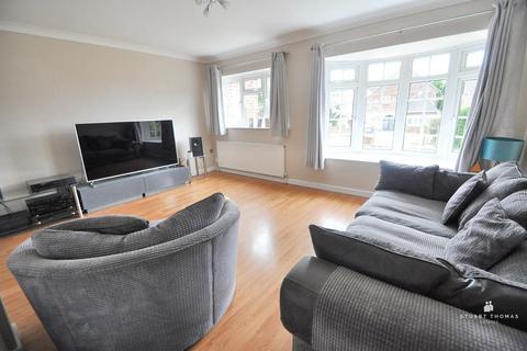 4 bedroom detached house for sale, Fernlea Road, Benfleet
