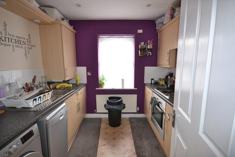 2 bedroom apartment for sale, Glandford Way, Chadwell Heath