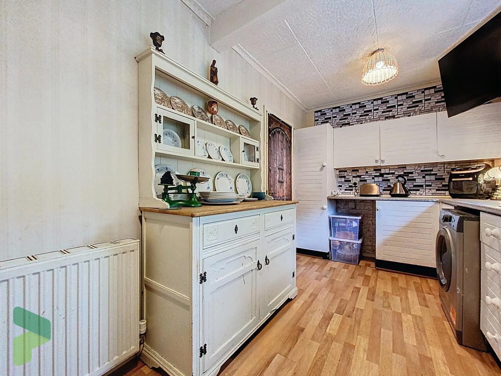 Fitted Kitchen