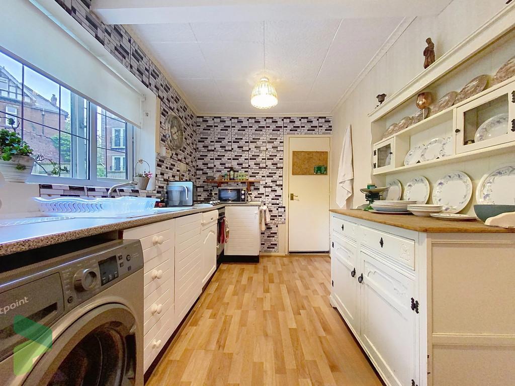 Fitted Kitchen