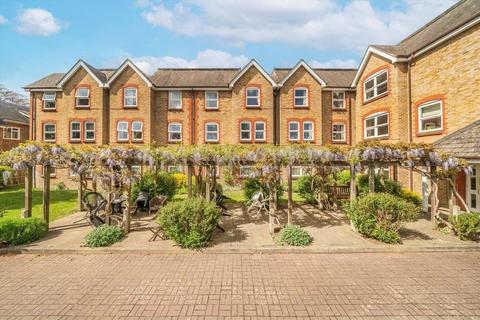 1 bedroom flat for sale, Church Lane, London SW19