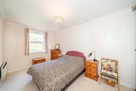 1 bedroom flat for sale, Church Lane, London SW19