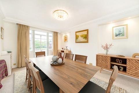 17 Heath Rise, Putney, London, SW15 3HF