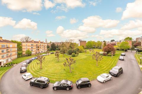 17 Heath Rise, Putney, London, SW15 3HF